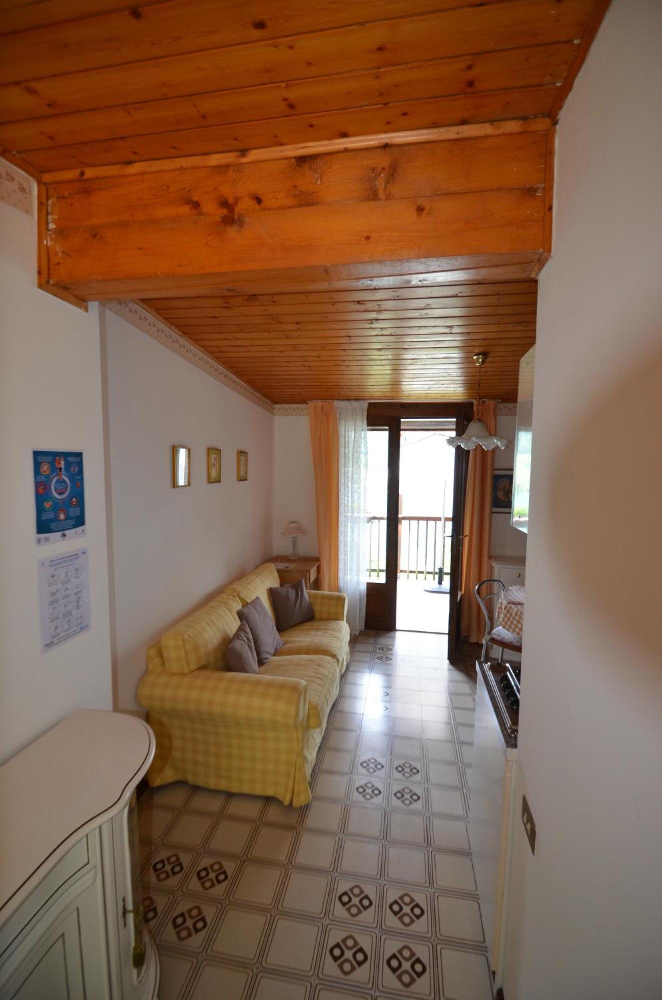 Trentino Appartamenti Oss Tenna ภายนอก รูปภาพ